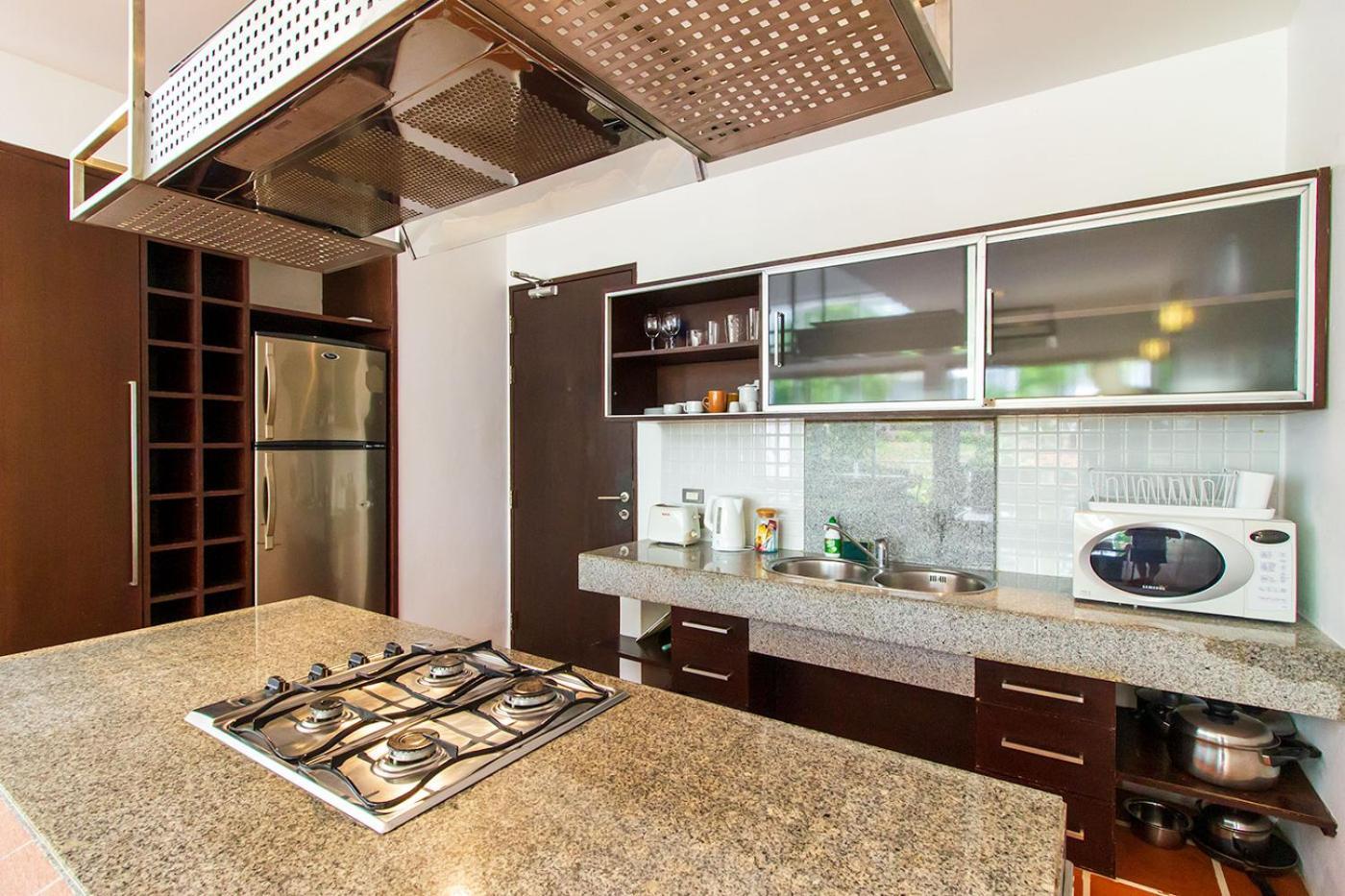 Kamala Hills Serviced Apartments Номер фото